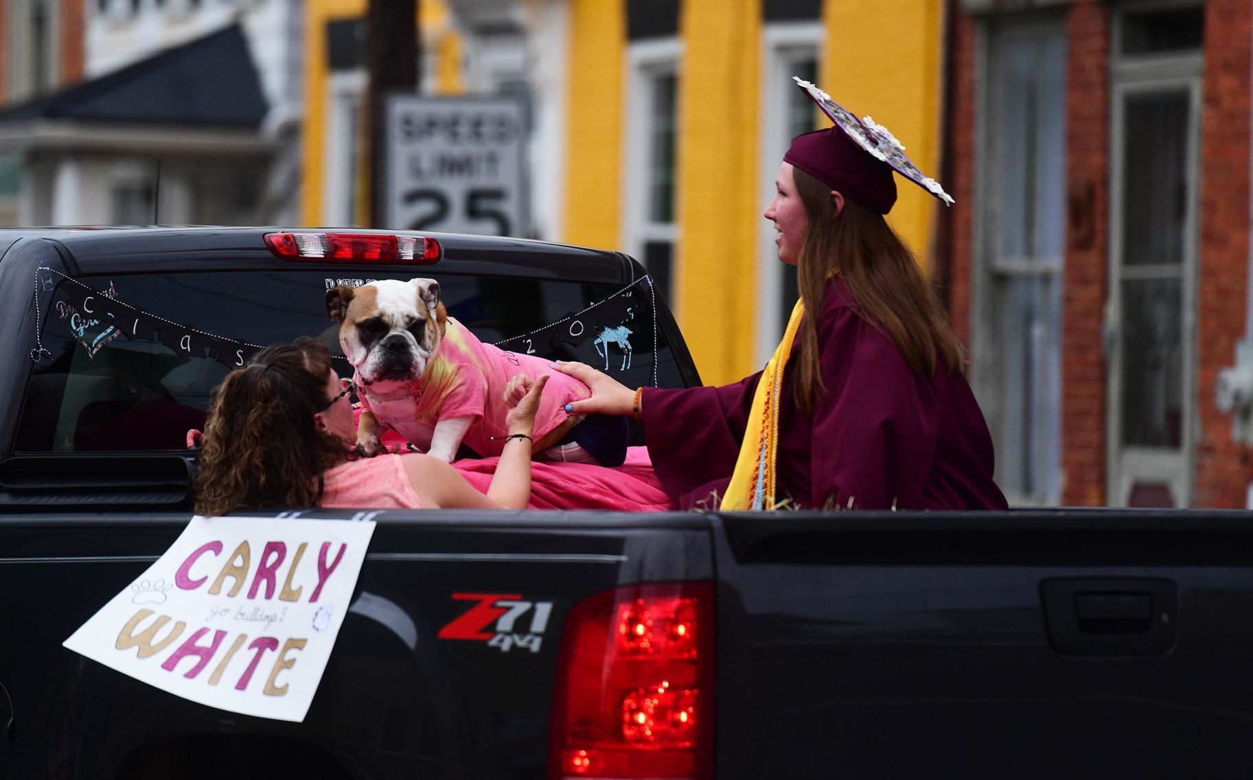 Big Spring Graduating Seniors Car Parade 64.JPG